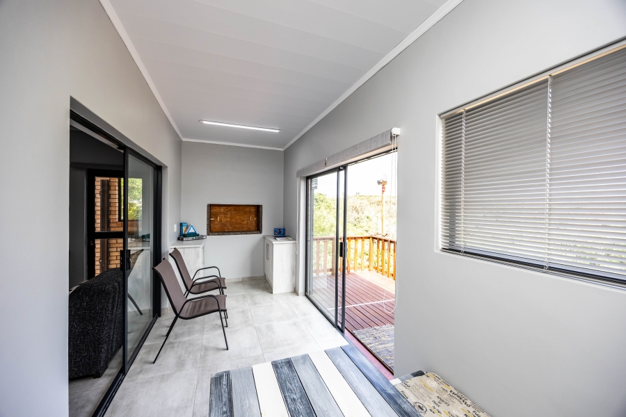 2 Bedroom Property for Sale in Cosy Corner Eastern Cape